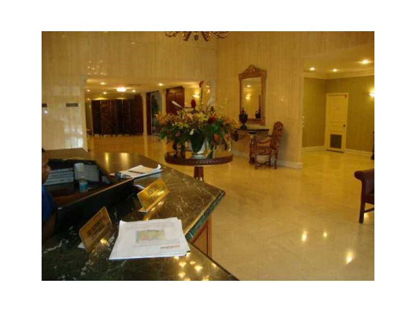 600 THREE ISLANDS BL # 314B, Hallandale, Florida 33009 