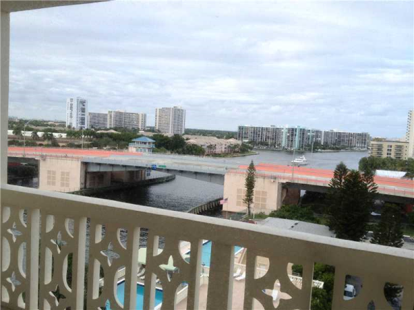 1817 S OCEAN DR # 818, Hallandale, Florida 33009 