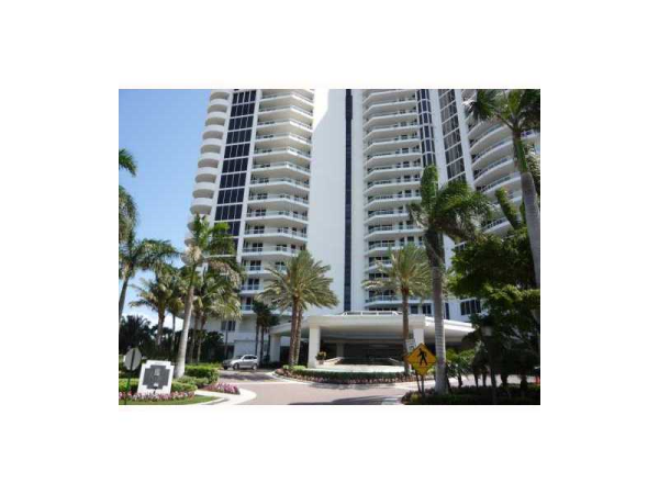 21200 POINT PL # 402, Aventura, Florida 33180 