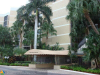 16300 GOLF CLUB RD # 318, Weston, Florida 33326 