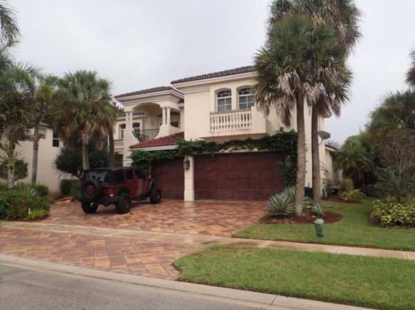 8920 Valhalla Dr, Delray Beach, FL 33446 