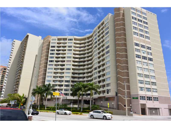3180 S Ocean Dr # 401, Hallandale, Florida 33009 