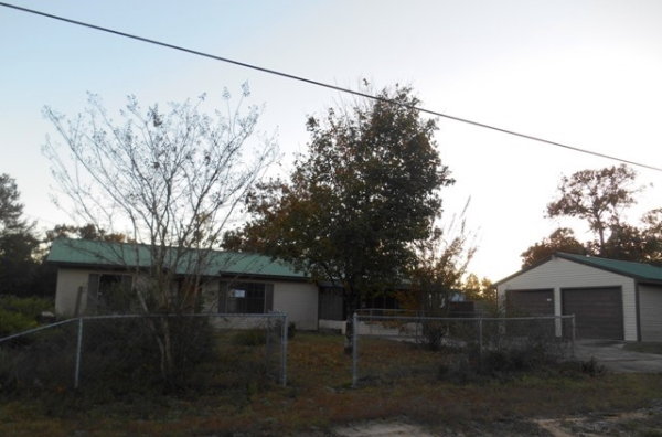 195 Pinetree Ln, Defuniak Springs, FL 32433 