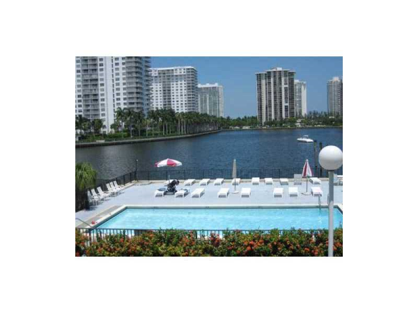 2750 NE 183 ST # 602, Aventura, Florida 33160 