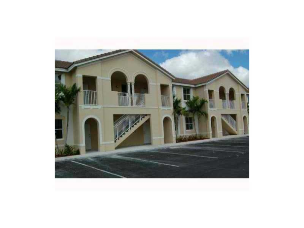 1692 SE 29 CT # 104, Homestead, Florida 33035 