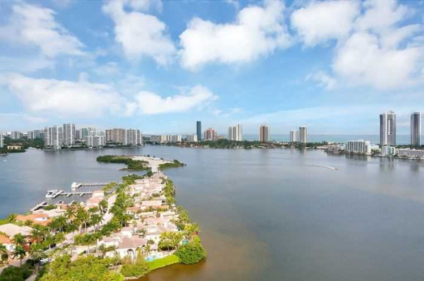 3000 ISLAND BL # 2603, Aventura, Florida 33160 