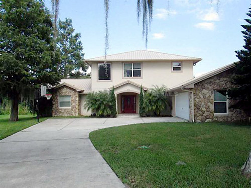 1010 RIVIERA DR, Leesburg, FL 34748 