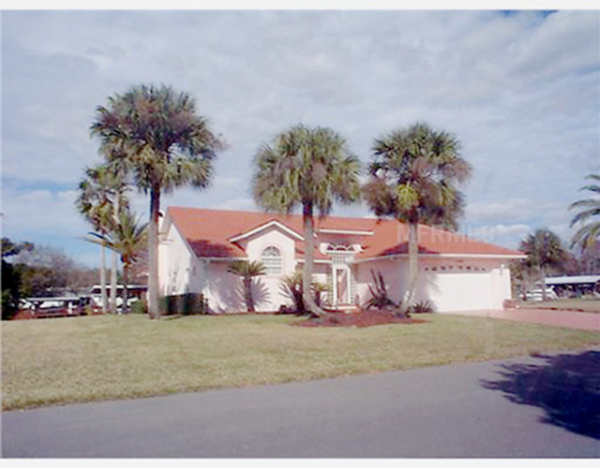 1646 Yellow Brick Road, Astor, FL 32102 