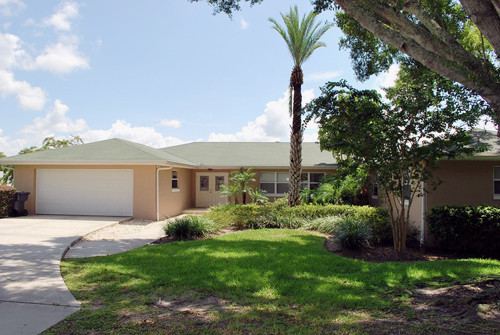 990 AVENUE V SE, Winter Haven, FL 33880 