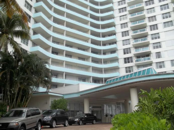 5161 Collins# 701, Miami Beach, FL 33140 