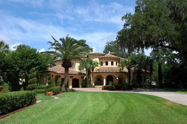 2535 Spreading Oaks Ln, Jacksonville, FL 32223 