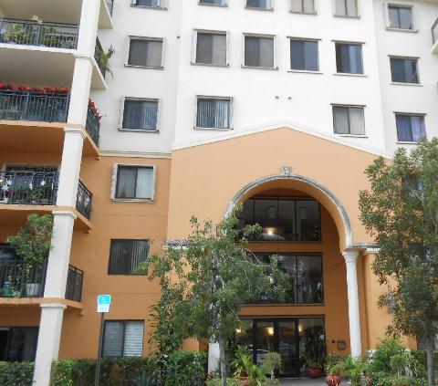 9300 Fontainebleau#E-311, Miami, FL 33172 