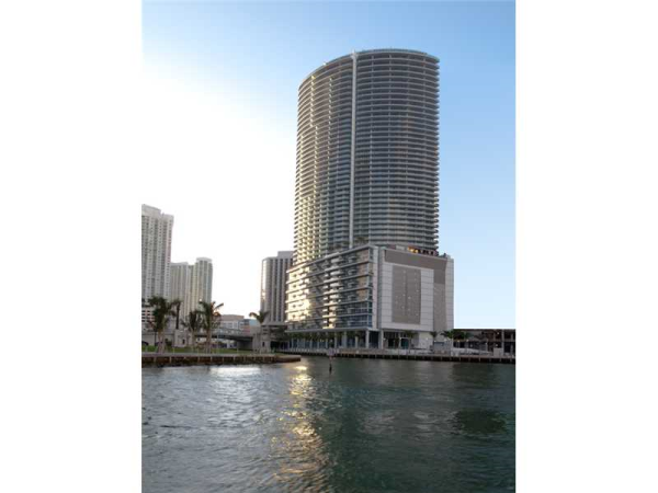 200 BISCAYNE BLVD WY # 3901, Miami, Florida 33131 