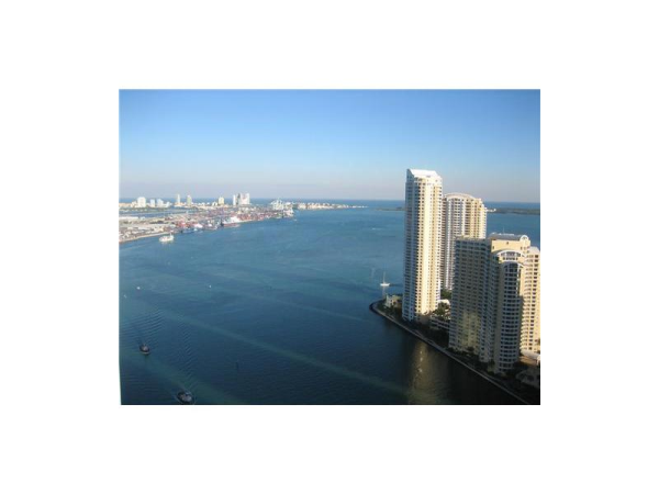 300 S BISCAYNE BL # 4002, Miami, Florida 33131 