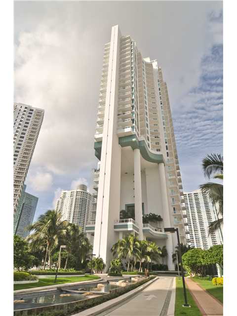 900 BRICKELL KEY BL # 3004, Miami, Florida 33131 