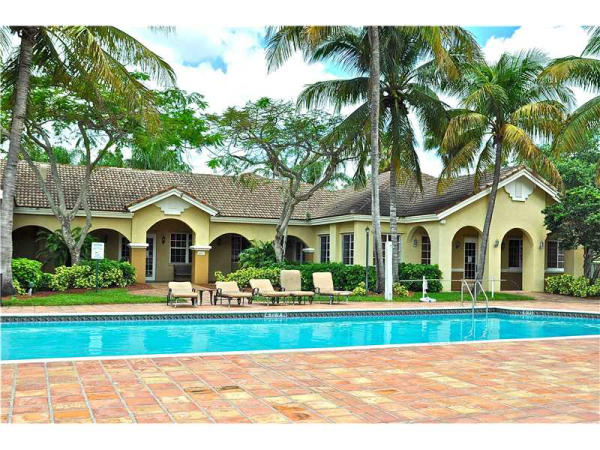 2600 S UNIVERSITY DR # 104, Davie, Florida 33328 