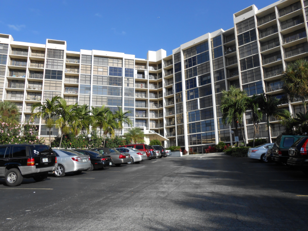 600 Parkview Dr Unit #1001, Hallandale, FL 33009 
