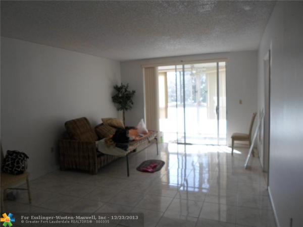 5935 Del Lago Cir # 204, Sunrise, Florida 33313 