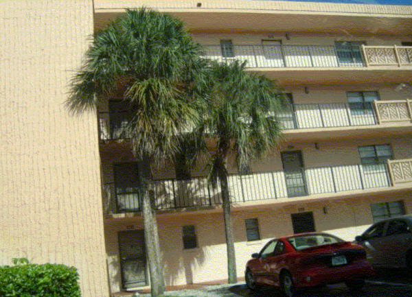 9300 Sw 8th St 101, Boca Raton, FL 33428 