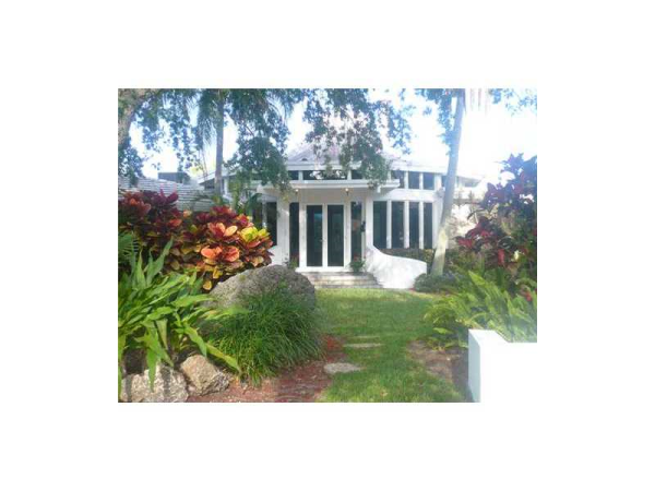 13300 SW 69 AV, Pinecrest, Florida 33156 