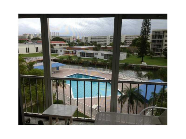 2859 LEONARD DR # G-409, Aventura, Florida 33160 