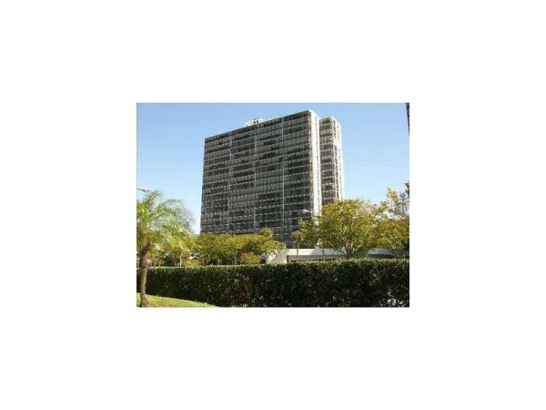 3731 N COUNTRY CLUB DR # 321, Aventura, Florida 33180 