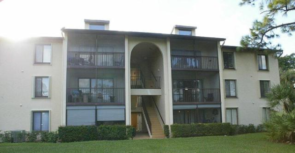 703 Sunny Pine Way D1, Green Acres, FL 33415 