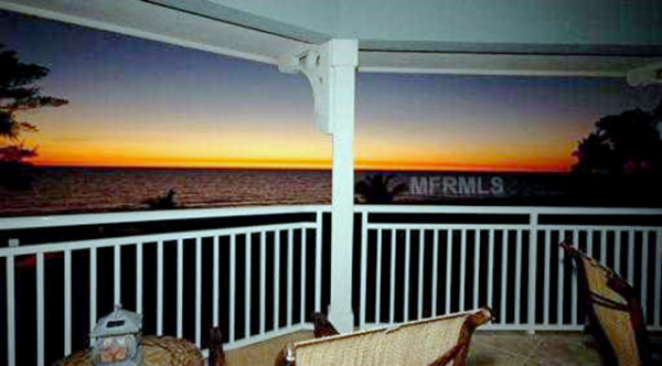 108 36TH ST, Holmes Beach, FL 34217 