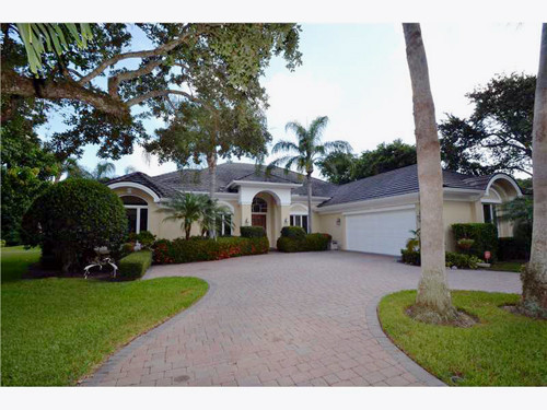 104 Hidden Oak Drive, Vero Beach, FL 32963 
