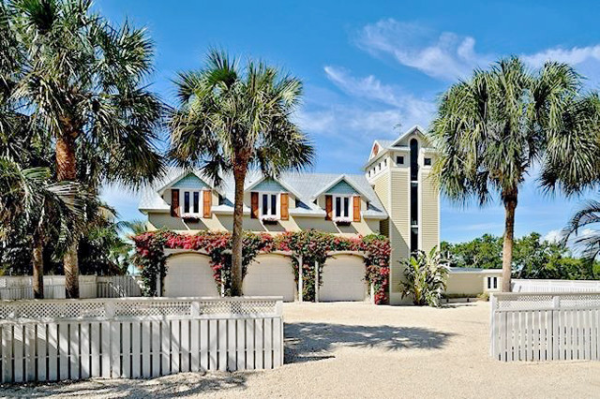 31 Bay Rd, Key Largo, FL 33037 