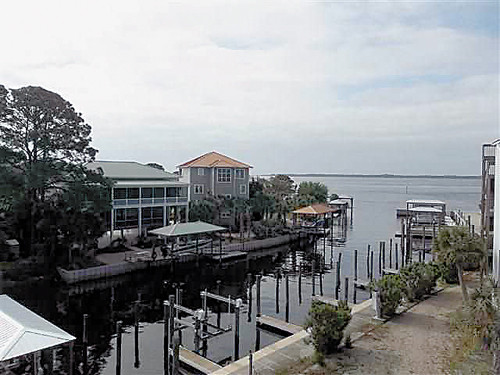 695-E2 Mashes Sands Rd, Panacea, FL 32346 