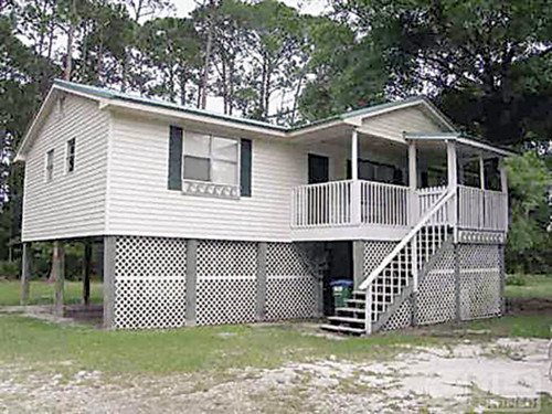 5 Alapaha, Panacea, FL 32346 