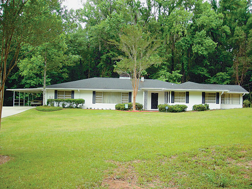 381 Sharon Street E, Quincy, FL 32351 