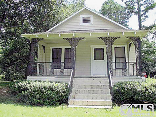 1013 W Franklin Street, Quincy, FL 32351 