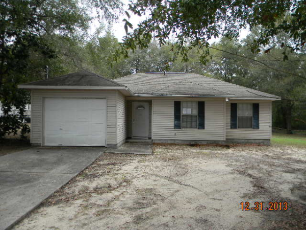 816 E Williams Avenue, Crestview, FL 32539 