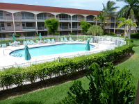 581 BLUE HERON DR # 216-B, Hallandale, Florida 33009 