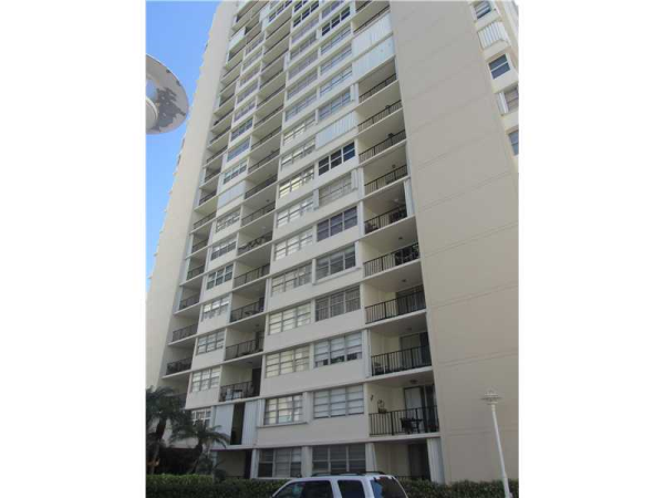 1904 S Ocean Dr # 1004, Hallandale, Florida 33009 