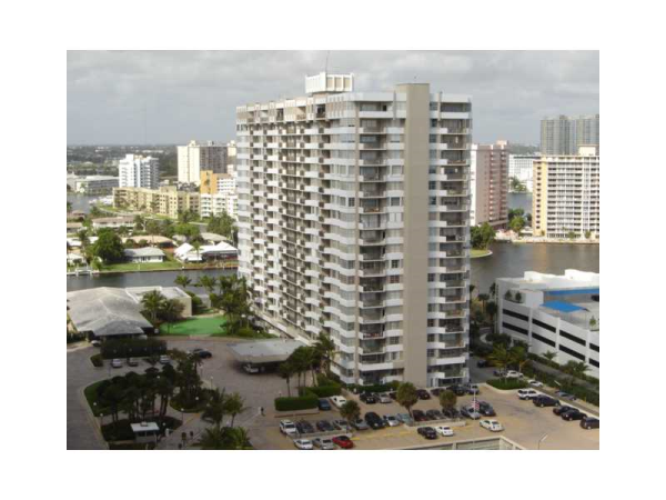 1965 S OCEAN DR # 18C, Hallandale, Florida 33009 