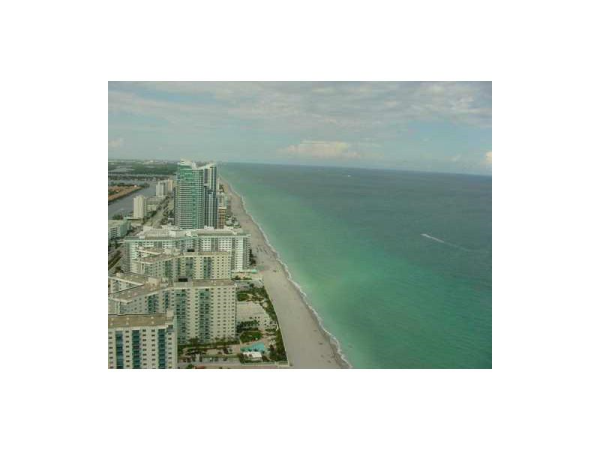 1830 S Ocean Dr # 4812, Hallandale, Florida 33009 