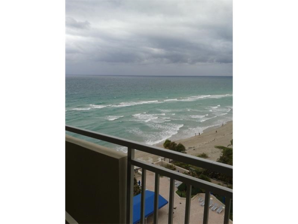 3180 S Ocean Dr # 1010, Hallandale, Florida 33009 