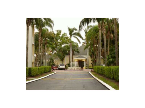 15290 SW 106 LN # 333, Miami, Florida 33196 