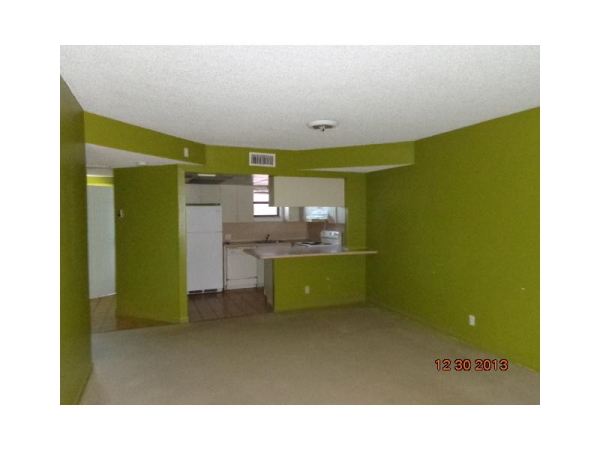 8290 Lake Dr # 305, Doral, Florida 33166 