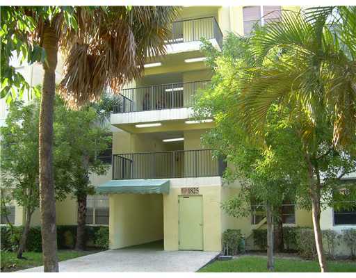 1825 W 56 ST # 311, Hialeah, Florida 33012 