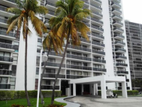 3675 N Country Club Dr 2505, Aventura, FL 33180 