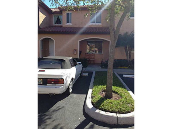 12060 SW 268 TE # 15, Miami, Florida 33032 