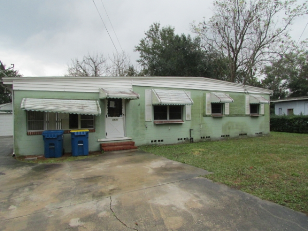 6831 Restlawn Dr, Jacksonville, FL 32208 