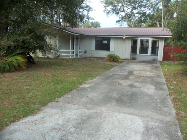 2404 Leigh Ter, Palatka, FL 32177 