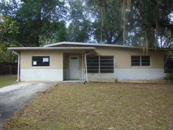 2808 W Adams St, Inverness, FL 34453 