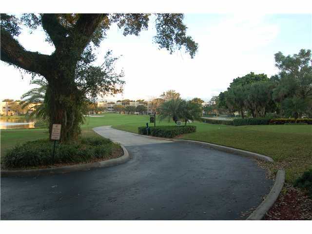 1920 SABAL PALM DR # 401, Davie, Florida 33324 