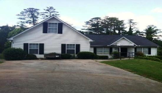 209 Laura Lake Road, Marietta, GA 30066 